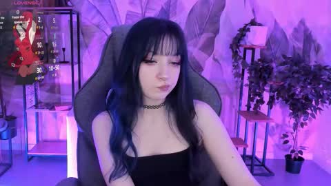 Snapshot of lii_luu chatting on December 4, 2025, 2:59 pm LiLu online show from December 4, 2025, 2:59 pm