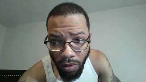 Snapshot of liightskinlover chatting on November 10, 2025, 1:32 pm liightsinlover online show from November 10, 2025, 1:32 pm