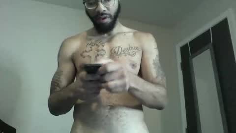 Snapshot of liightskinlover chatting on December 1, 2025, 5:51 pm liightsinlover online show from December 1, 2025, 5:51 pm