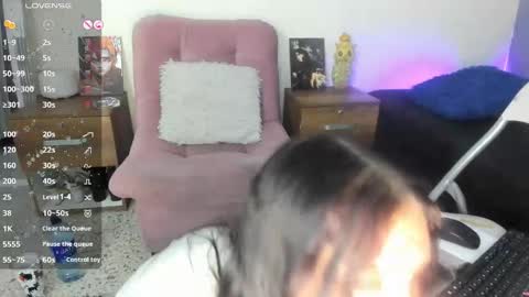 Snapshot of liily_moore chatting on December 11, 2024, 10:14 am Lily Moore online show from December 11, 2024, 10:14 am