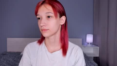 Snapshot of likalens chatting on September 15, 2025, 12:49 pm Emi online show from September 15, 2025, 12:49 pm