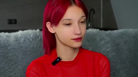 Snapshot of likalens chatting on September 29, 2025, 2:22 pm Emi online show from September 29, 2025, 2:22 pm