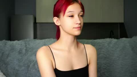 Snapshot of likalens chatting on October 15, 2025, 12:05 pm Emi online show from October 15, 2025, 12:05 pm