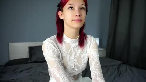 Snapshot of likalens chatting on November 1, 2025, 11:23 am Emi online show from November 1, 2025, 11:23 am