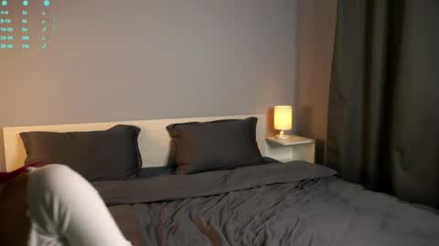 Snapshot of likalens chatting on November 8, 2025, 1:00 pm Emi online show from November 8, 2025, 1:00 pm