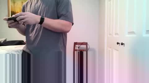 Snapshot of likeaboss820 chatting on December 15, 2025, 3:33 am likeaboss820 online show from December 15, 2025, 3:33 am