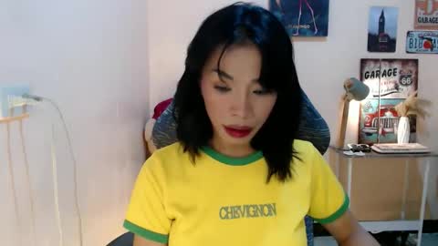 Snapshot of likliklicklengleng chatting on November 29, 2025, 5:16 pm Leng online show from November 29, 2025, 5:16 pm