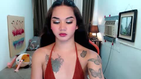 LILY online show from October 9, 2025, 9:51 am