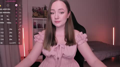 Snapshot of lil_happiness chatting on January 27, 2025, 6:31 pm for free registration 3 online show from January 27, 2025, 6:31 pm