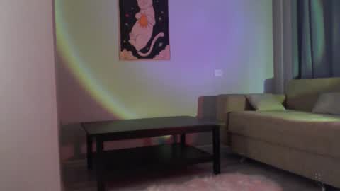 INST Lil happines s online show from November 28, 2025, 10:18 am