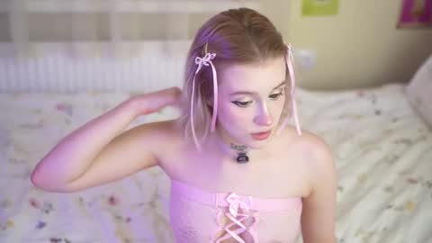 Rina  online show from November 15, 2025, 7:43 pm