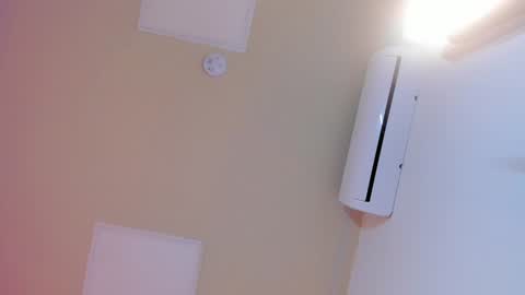 L I L A   online show from December 31, 2024, 3:34 am