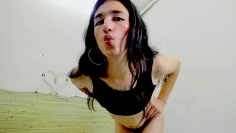 Snapshot of lilah_sweet chatting on November 30, 2025, 12:03 am Lilah Sweet online show from November 30, 2025, 12:03 am