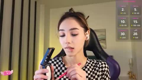 Hi im Yuki online show from October 27, 2025, 5:11 am