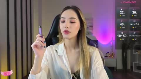 Hi im Yuki online show from November 22, 2025, 10:03 am