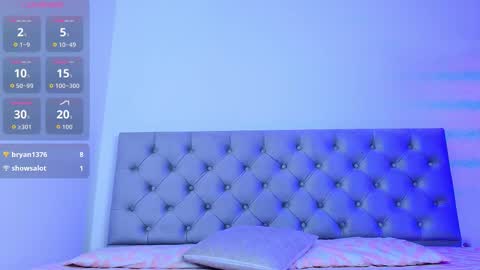 Lili  online show from November 6, 2025, 4:19 pm