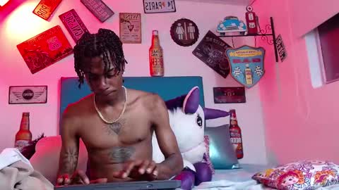 lili_roussi online show from October 26, 2025, 12:38 am