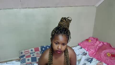 liliah online show from January 24, 2025, 3:54 am