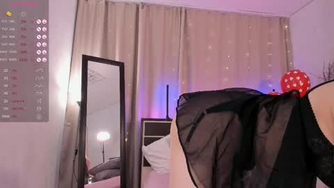 Snapshot of lilianedgars chatting on February 13, 2025, 7:56 am Lilian online show from February 13, 2025, 7:56 am