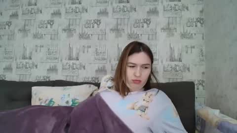 liliawoolf online show from September 27, 2025, 5:56 am