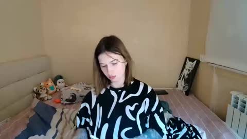 liliawoolf online show from October 1, 2025, 5:41 pm