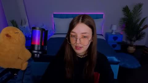 Lili Bakery online show from September 13, 2025, 3:50 am