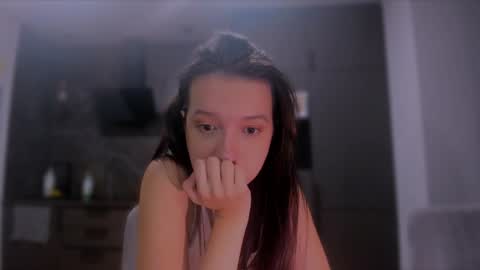 Snapshot of lililaluna chatting on January 17, 2025, 9:39 pm ... online show from January 17, 2025, 9:39 pm