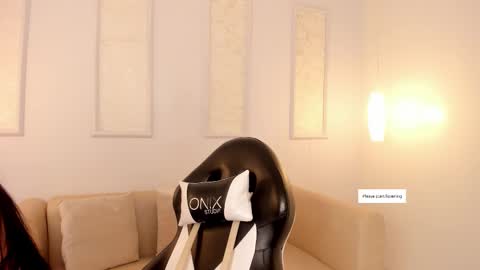 Snapshot of lilily_lv chatting on September 10, 2025, 12:16 pm Lilly online show from September 10, 2025, 12:16 pm