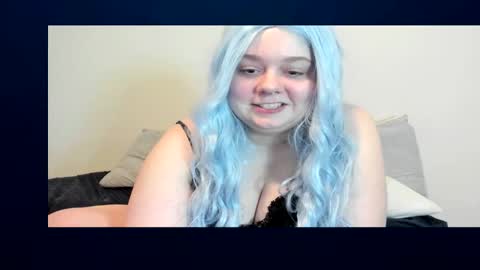 Snapshot of lilimariexx chatting on October 25, 2025, 5:15 am Lili Marie online show from October 25, 2025, 5:15 am