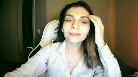 lilirose online show from December 26, 2024, 4:47 pm