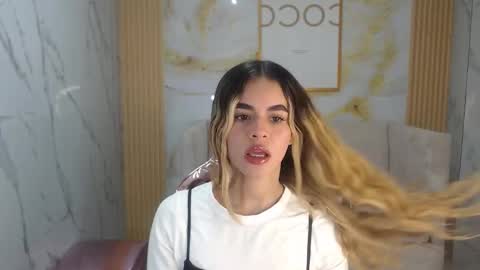 Snapshot of lilith4_s chatting on October 1, 2025, 8:48 pm Lilith online show from October 1, 2025, 8:48 pm