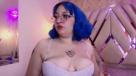   online show from October 19, 2025, 7:14 pm