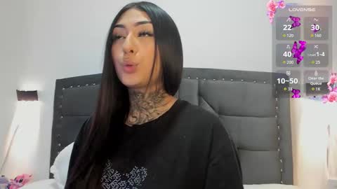 Snapshot of lilith_thompson chatting on October 12, 2025, 5:06 am lilith_thompson online show from October 12, 2025, 5:06 am