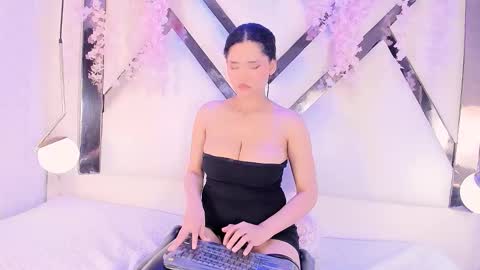    online show from November 1, 2025, 11:07 pm