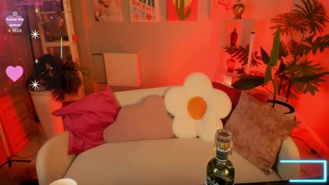 Snapshot of lilithnelson chatting on October 8, 2025, 6:49 pm LilithNelson online show from October 8, 2025, 6:49 pm