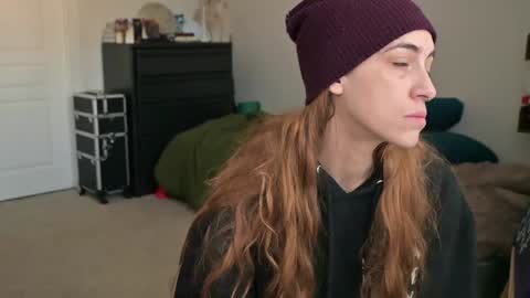 Snapshot of lilithoftrees chatting on December 9, 2024, 4:05 pm L online show from December 9, 2024, 4:05 pm