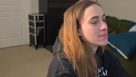 Snapshot of lilithoftrees chatting on December 20, 2024, 4:57 pm L online show from December 20, 2024, 4:57 pm