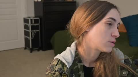 Snapshot of lilithoftrees chatting on December 27, 2024, 4:54 pm L online show from December 27, 2024, 4:54 pm