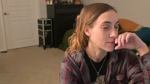 Snapshot of lilithoftrees chatting on December 29, 2024, 1:13 am L online show from December 29, 2024, 1:13 am