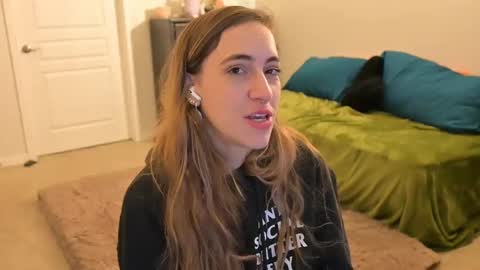 Snapshot of lilithoftrees chatting on February 20, 2025, 1:08 pm L online show from February 20, 2025, 1:08 pm