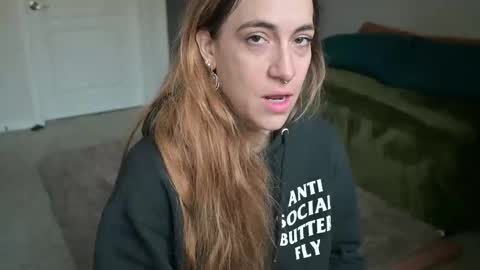 Snapshot of lilithoftrees chatting on February 22, 2025, 2:41 pm L online show from February 22, 2025, 2:41 pm