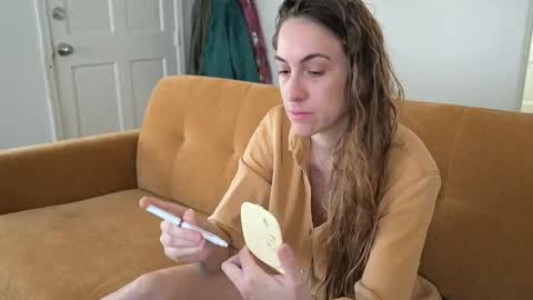 Snapshot of lilithoftrees chatting on October 29, 2025, 8:10 pm L online show from October 29, 2025, 8:10 pm