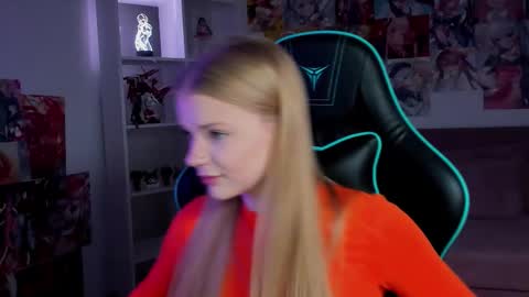 Snapshot of lilitrosen chatting on December 1, 2025, 5:40 pm lilitrosen online show from December 1, 2025, 5:40 pm