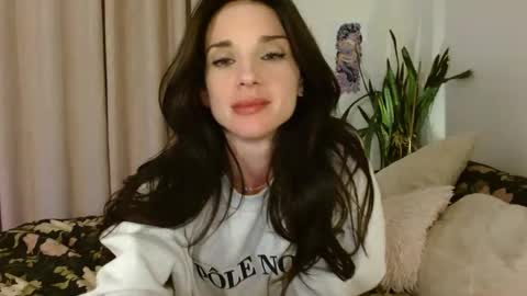 Snapshot of lillian_rose chatting on October 3, 2025, 3:14 am Lillian Rose online show from October 3, 2025, 3:14 am