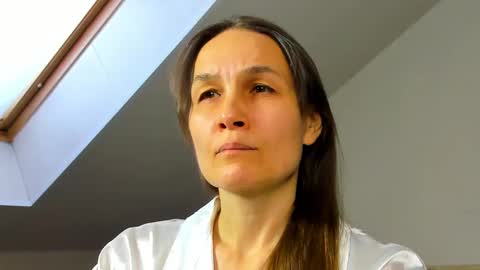 lillian_white1 online show from February 1, 2025, 7:26 am