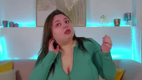 Snapshot of lillianhaig chatting on March 8, 2025, 6:58 pm LillianHaig online show from March 8, 2025, 6:58 pm