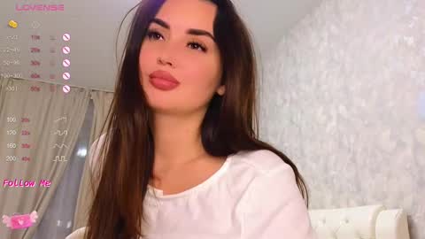 Lara Angel online show from February 17, 2025, 12:27 pm