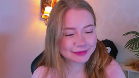 lillie_berry online show from October 23, 2025, 5:07 am