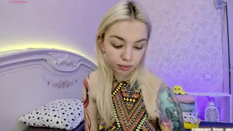 Snapshot of lillimooore chatting on February 12, 2025, 11:51 pm LilliMoore online show from February 12, 2025, 11:51 pm