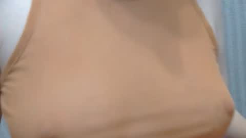 Snapshot of lillkit chatting on October 28, 2025, 8:33 pm Lilu online show from October 28, 2025, 8:33 pm